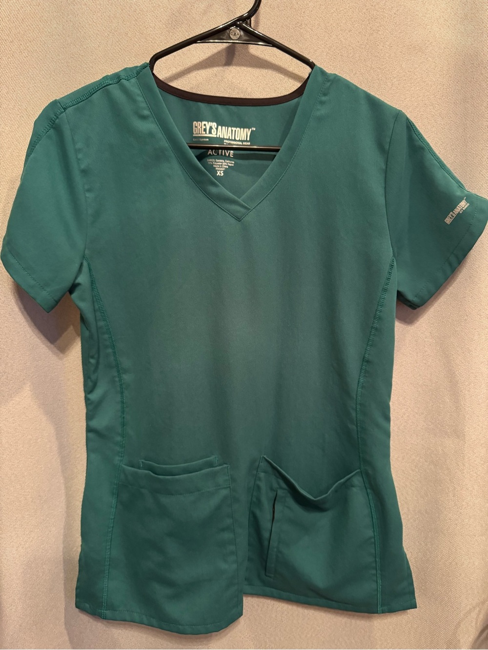 Grey's Anatomy Women's Teal V-Neck Scrub Top with Front Pockets